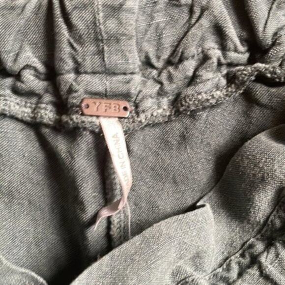 Young Fabulous and Broke ​Izzy Raw Edge Linen Blend Shorts M - Picture 4 of 7